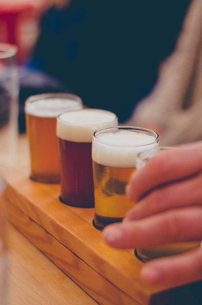 クラフトビールの魅力と特徴｜地ビールとの違いを徹底解説