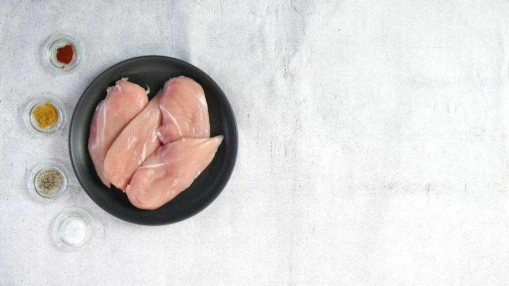 鶏むね肉が安い理由とおすすめ調理法